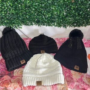 Women’s winter beanie hats bundle